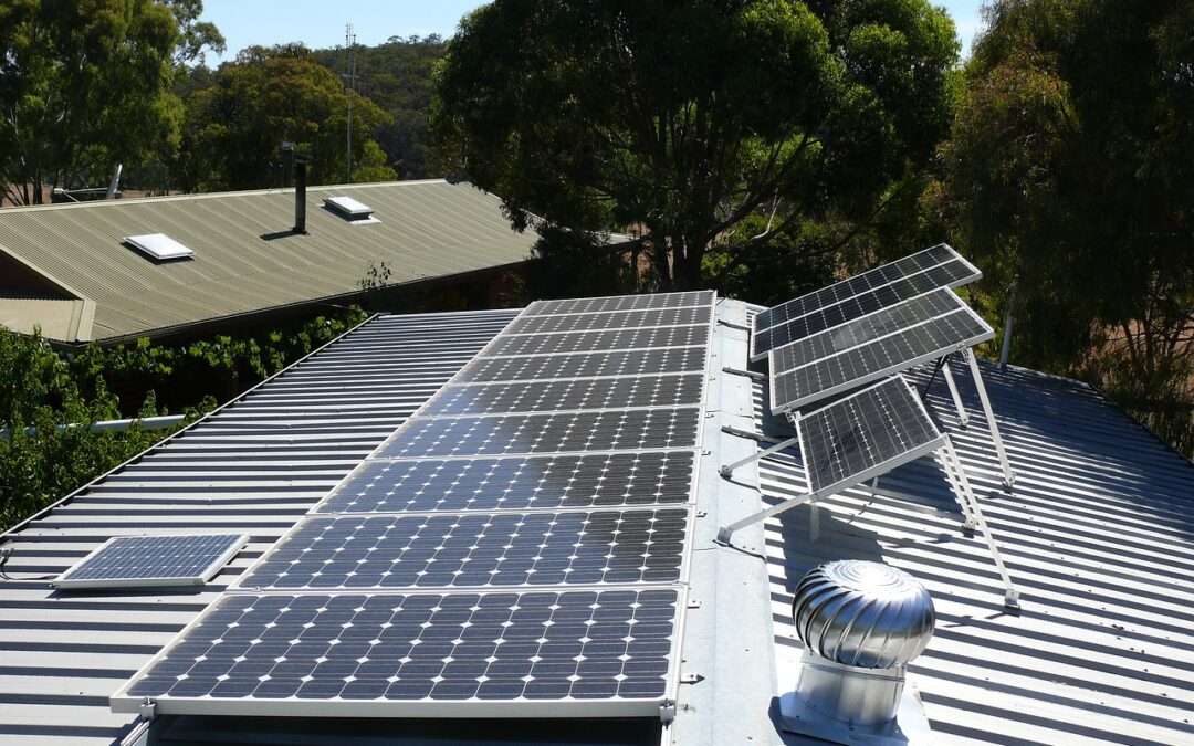 Installare pannelli fotovoltaici: requisiti del tetto