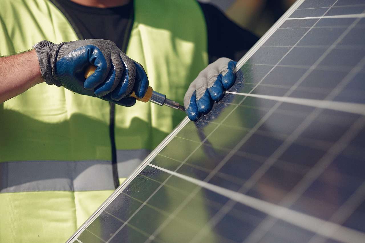 solar-panel-7518786_1280-1